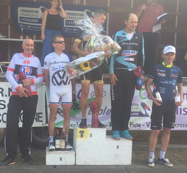 Le 09 septembre 2018 LA COURONNE (16) - PRIX FLORENT COTTINET PC OPEN-PC Jean-Christophe Nadon (AC4B) 10 ème au scratch et 4 ème en D2 , Jean-Philippe Faure (AC4B) 12 ème en D1/D2 , 27 ème Geoffrey Moneratl (AC4B)