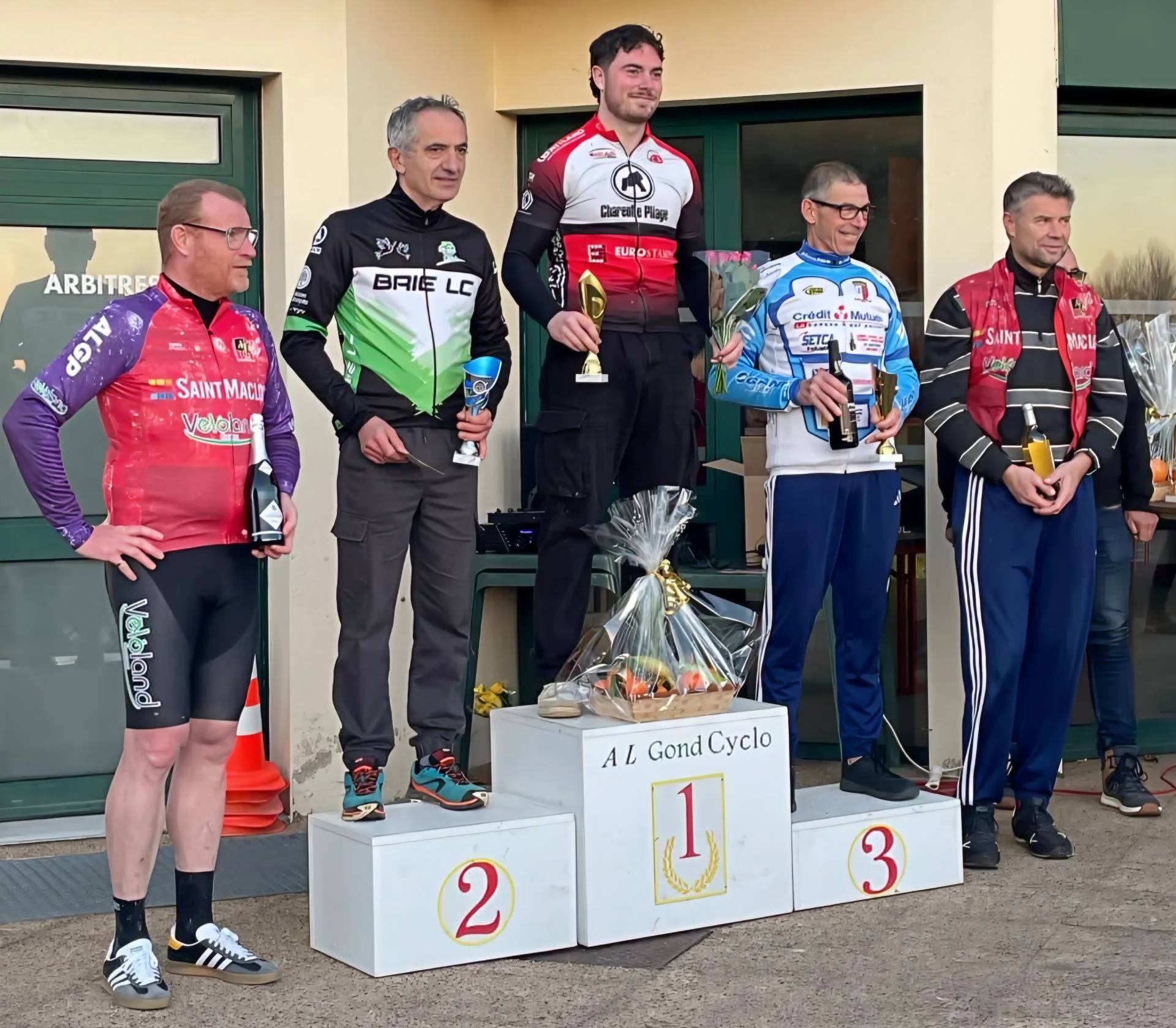 Le 14/12/25 GOND-PONTOUVRE(16) UFOLEP Cyclocross